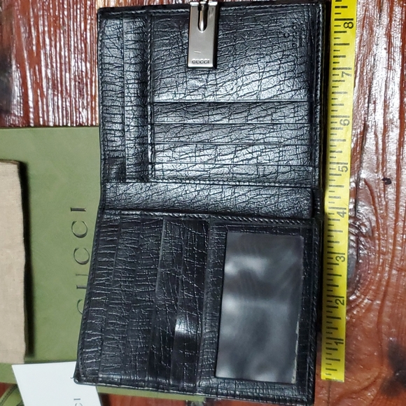 Authentic Gucci wallet - Picture 4 of 12